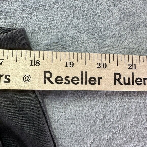 Gap Lived In Shorts Men’s Size 36 Gray Chino Bermuda 3256 100% Cotton 11" Khakis - Picture 3 of 12